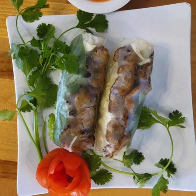 Charbroiled Pork Spring Rolls | Gỏi Cuốn Thịt Nướng.